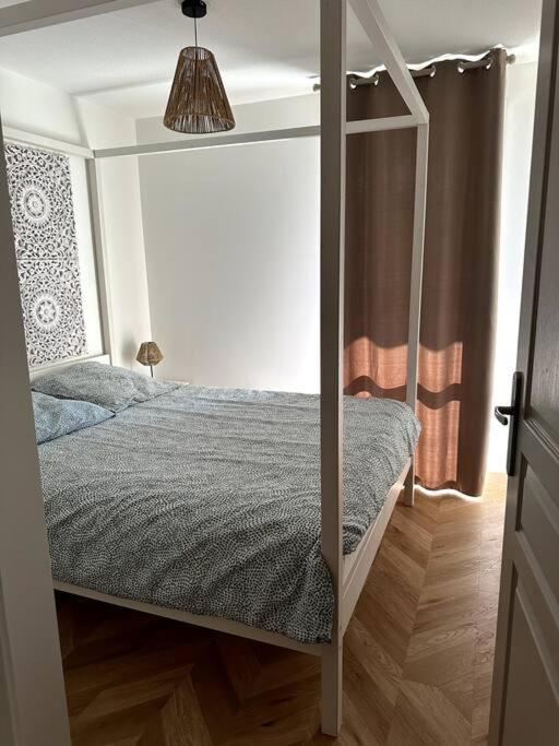 Appartement Cosy Avec Balcon Et Piscine Besançon Dış mekan fotoğraf